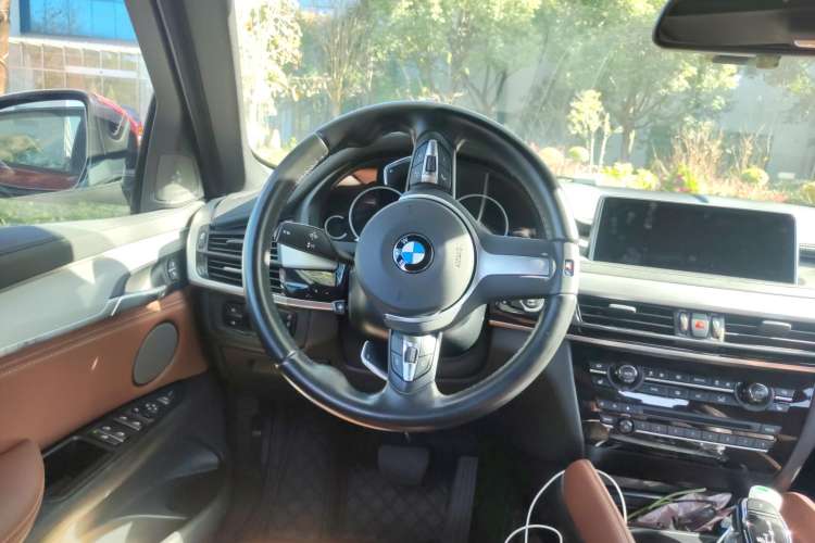 Used BMW X6 2019 xDrive35i M Sport Package Steering Wheel