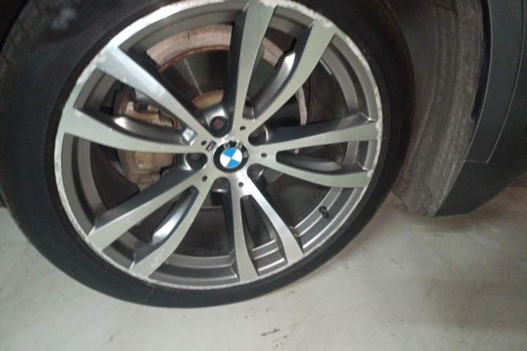 Used BMW X6 2019 xDrive28i M Sport Package Right Front Wheel Hub