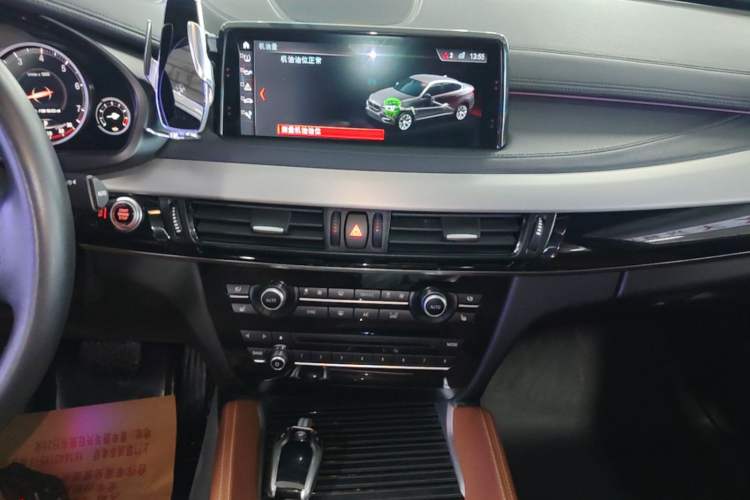 Used BMW X6 2019 xDrive28i M Sport Package Audio And AC Panel