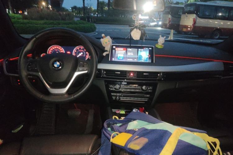 Used BMW X6 2019 xDrive28i M Sport Package Center Console