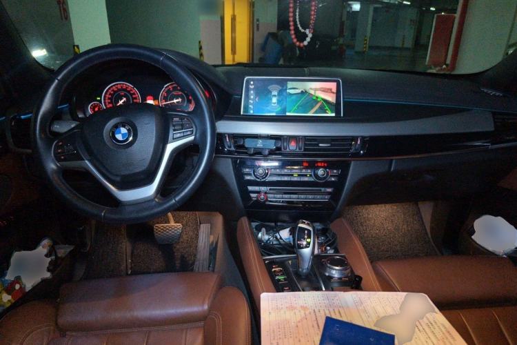 Used BMW X6 2019 xDrive28i M Sport Package Center Console
