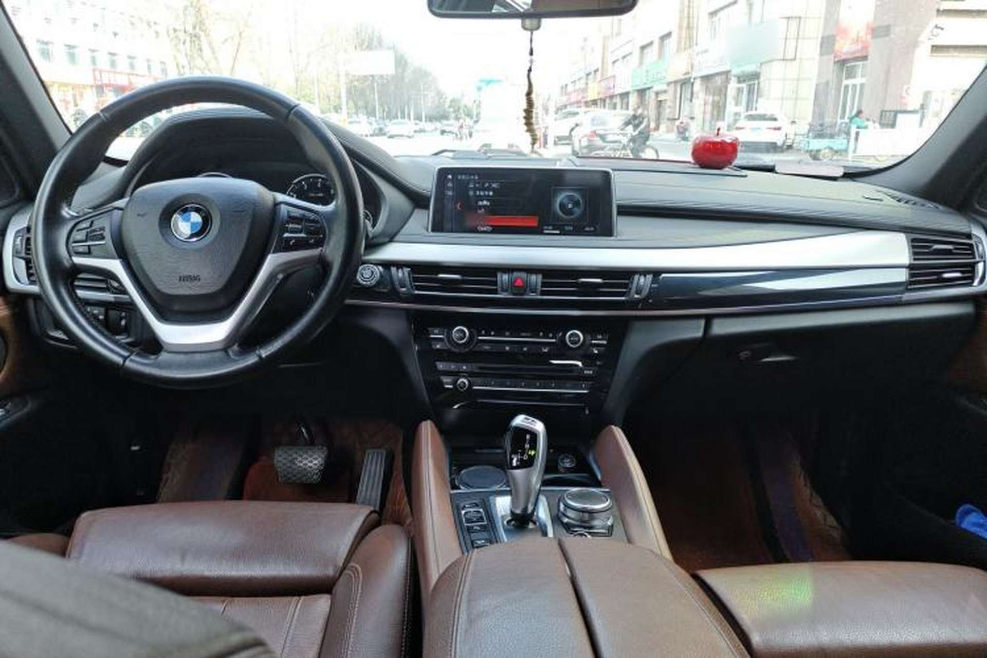 Used BMW X6 2019 xDrive28i M Sport Package Center Console