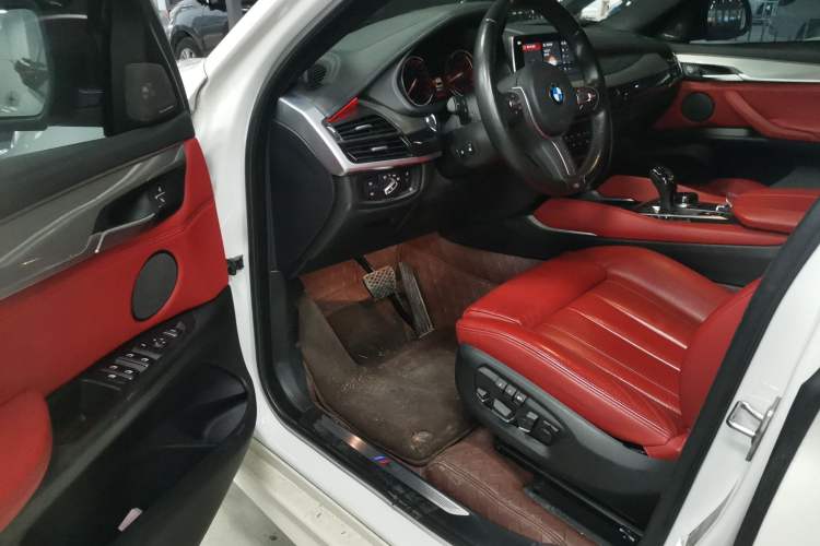 Used BMW X6 2019 xDrive35i M Sport Package Driver Seat