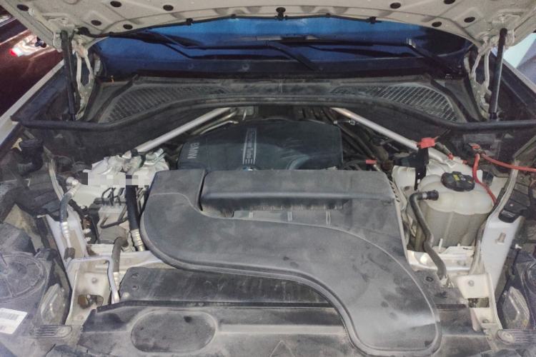 Used BMW X6 2019 xDrive28i M Sport Package Engine Bay