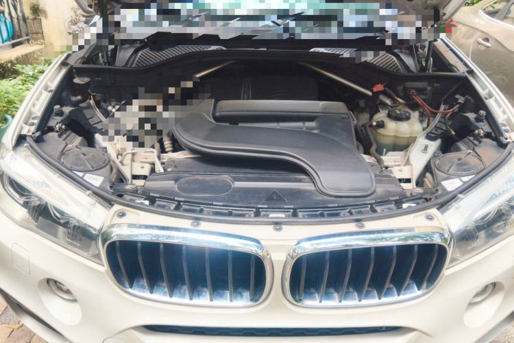 Used BMW X6 2019 xDrive28i M Sport Package Engine Bay