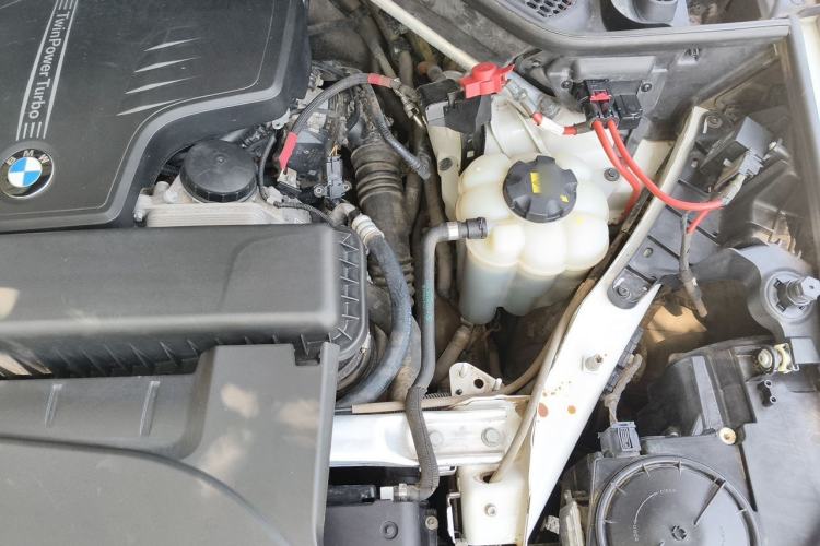 Used BMW X6 2019 xDrive28i M Sport Package Engine Bay Left