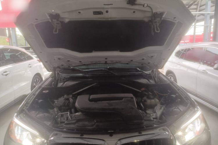 Used BMW X6 2019 xDrive28i M Sport Package Engine Bay