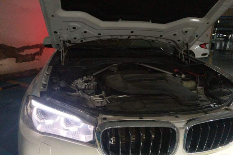 Used BMW X6 2019 xDrive28i M Sport Package Engine Bay Right