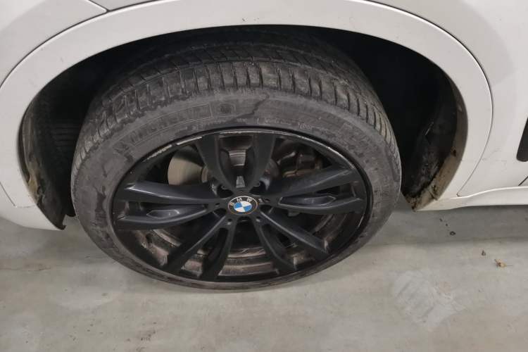 Used BMW X6 2019 xDrive35i M Sport Package Exterior 4