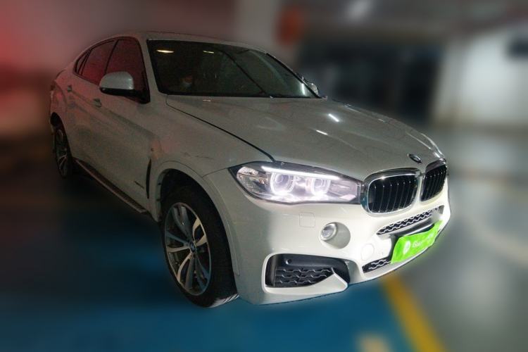 Used BMW X6 2019 xDrive28i M Sport Package Front Right 45 Deg