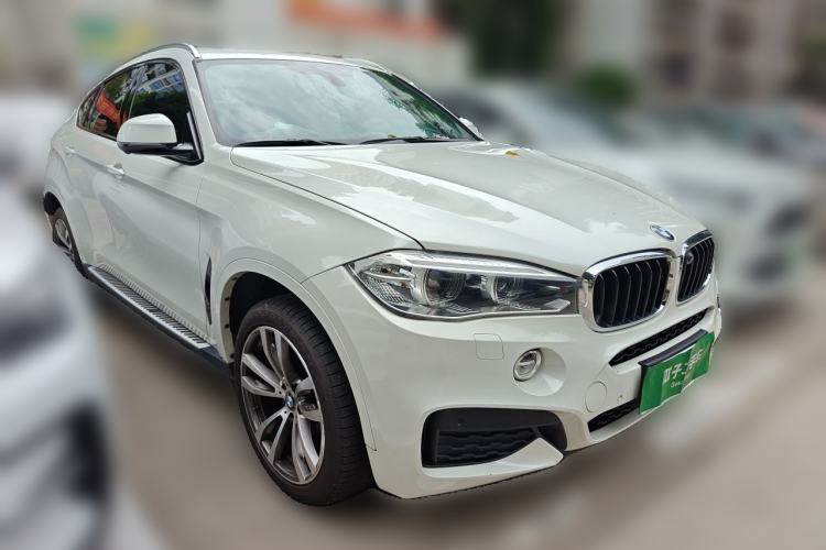 Used BMW X6 2019 xDrive28i M Sport Package Front Right 45 Deg