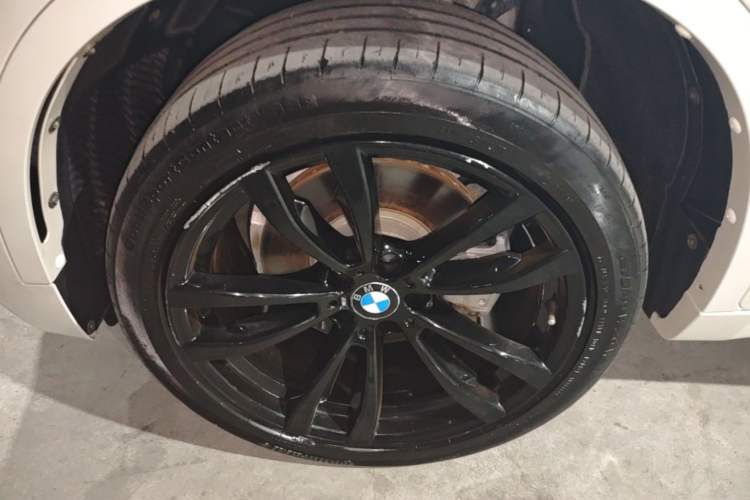 Used BMW X6 2019 xDrive35i M Sport Package Left Front Wheel Hub