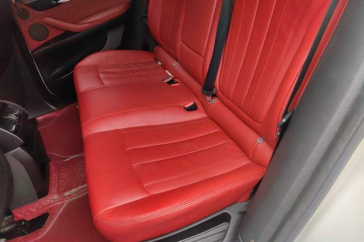 Used BMW X6 2019 xDrive35i M Sport Package Left Rear Seat