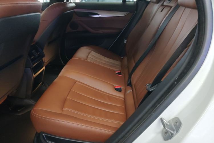 Used BMW X6 2019 xDrive28i M Sport Package Left Rear Seat