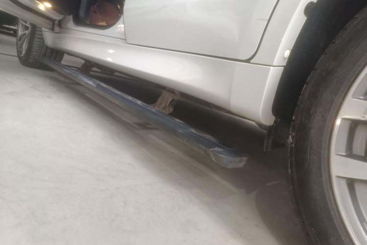 Used BMW X6 2019 xDrive28i M Sport Package Left Side Sill