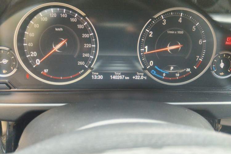 Used BMW X6 2019 xDrive28i M Sport Package Odometer Close Up