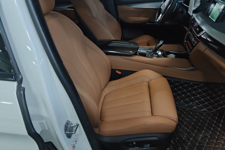 Used BMW X6 2019 xDrive28i M Sport Package Right Front Seat
