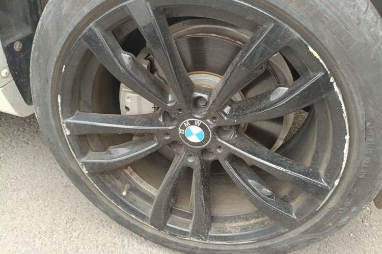 Used BMW X6 2019 xDrive35i M Sport Package Right Front Wheel Hub