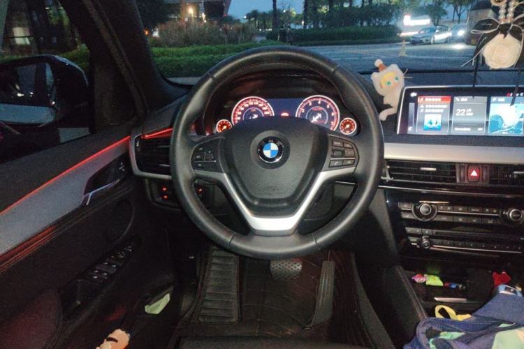 Used BMW X6 2019 xDrive28i M Sport Package Steering Wheel