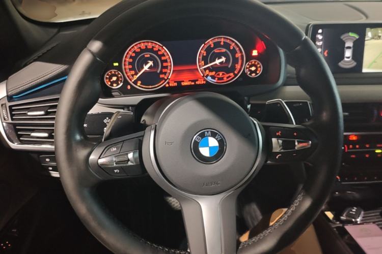 Used BMW X6 2019 xDrive35i M Sport Package Steering Wheel