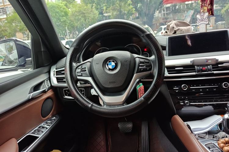 Used BMW X6 2019 xDrive28i M Sport Package Steering Wheel
