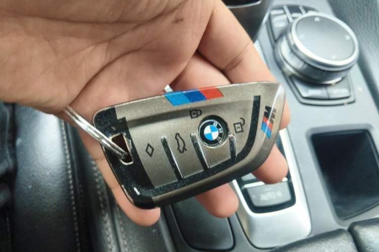 Used BMW X6 2019 xDrive28i M Sport Package Vehicle Key
