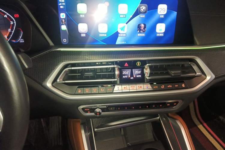 Used BMW X6 2020 xDrive40i Luxury Model with M Sport Package Audio And AC Panel