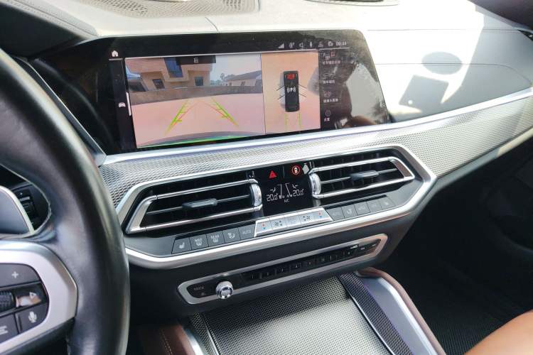 Used BMW X6 2020 xDrive40i M Sport Package Audio And AC Panel