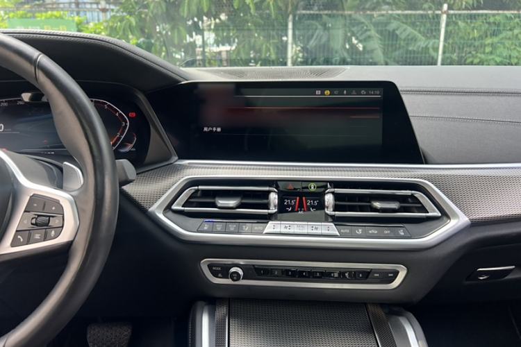 Used BMW X6 2020 xDrive40i Luxury Model with M Sport Package Audio And AC Panel