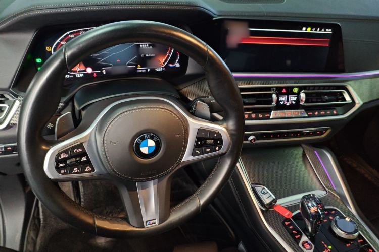 Used BMW X6 2020 xDrive40i Luxury Model with M Sport Package Center Console