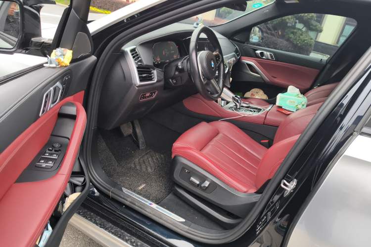 Used BMW X6 2020 xDrive40i M Sport Package Driver Seat