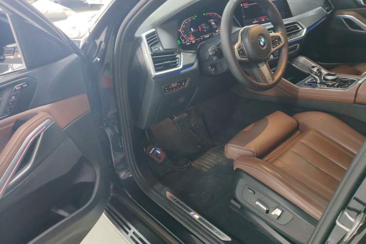 Used BMW X6 2020 xDrive30i M Sport Package Driver Seat