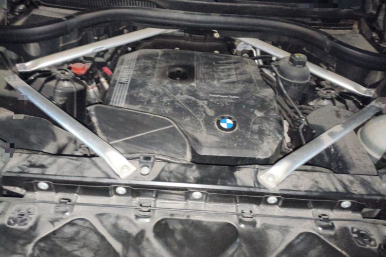 Used BMW X6 2020 xDrive30i M Sport Package Engine Bay