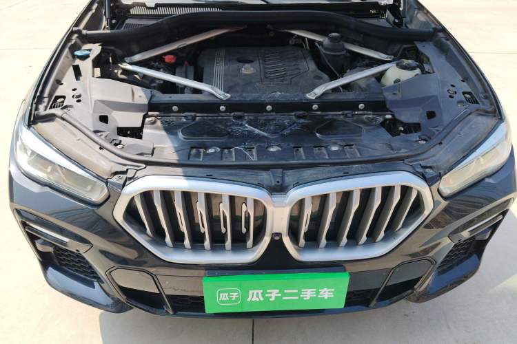 Used BMW X6 2020 xDrive40i M Sport Package Engine Bay