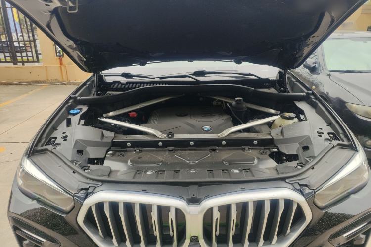 Used BMW X6 2020 xDrive30i M Sport Package Engine Bay
