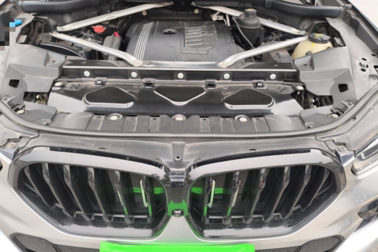 Used BMW X6 2020 xDrive40i M Sport Package Engine Bay