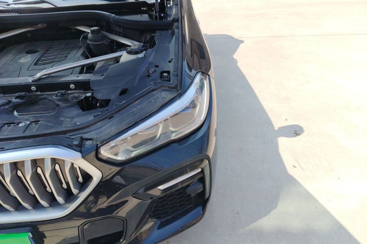 Used BMW X6 2020 xDrive40i M Sport Package Engine Bay Left