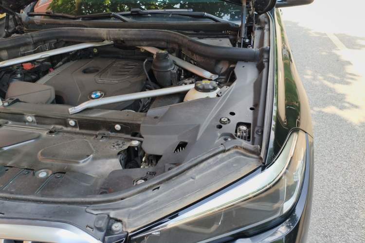 Used BMW X6 2020 xDrive30i M Sport Package Engine Bay Left