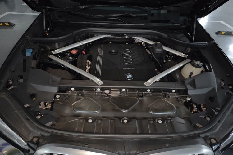 Used BMW X6 2020 xDrive40i M Sport Package Engine Bay