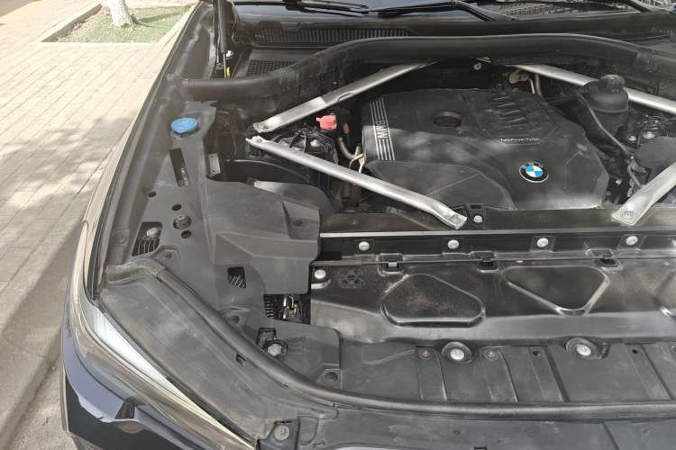 Used BMW X6 2020 xDrive30i M Sport Package Engine Bay Right