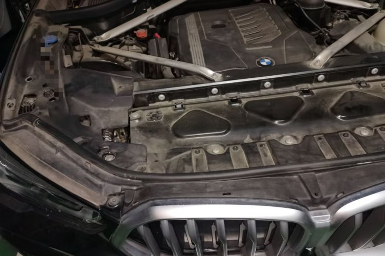 Used BMW X6 2020 xDrive40i M Sport Package Engine Bay Right
