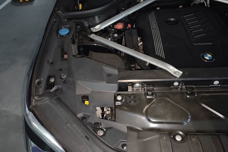 Used BMW X6 2020 xDrive40i M Sport Package Engine Bay Right