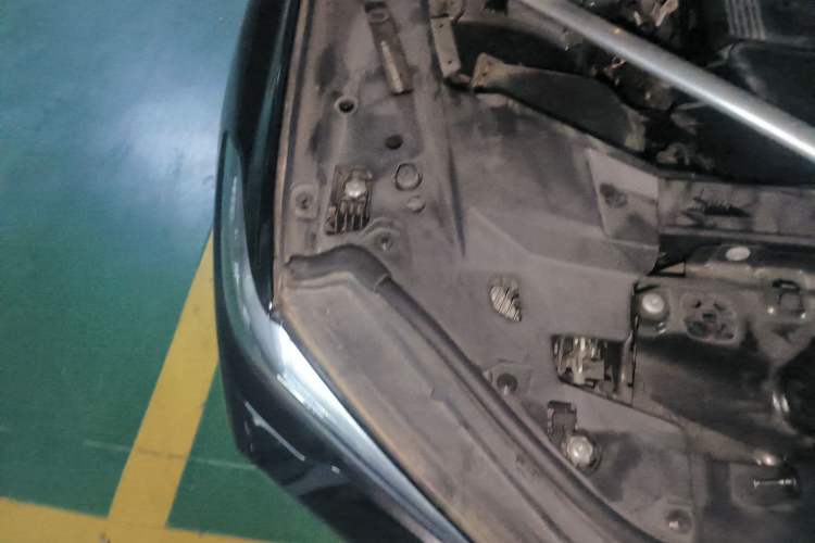 Used BMW X6 2020 xDrive30i M Sport Package Engine Bay Right