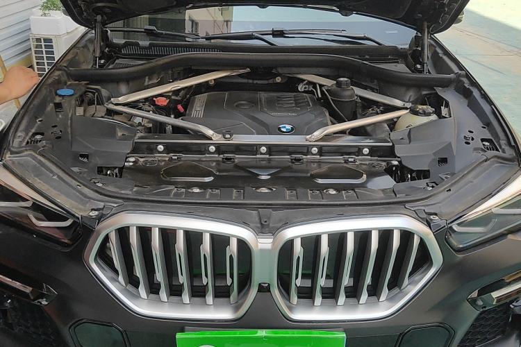 Used BMW X6 2020 xDrive30i M Sport Package Engine Bay