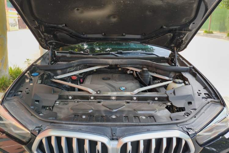 Used BMW X6 2020 xDrive30i M Sport Package Engine Bay