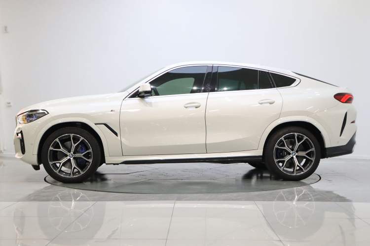 Used BMW X6 2020 xDrive40i Luxury Model with M Sport Package Exterior 1