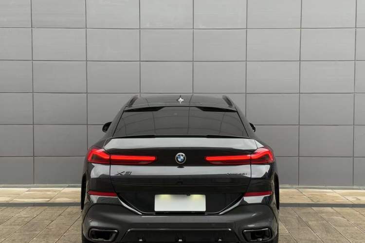 Used BMW X6 2020 xDrive40i Luxury Model with M Sport Package Exterior 4
