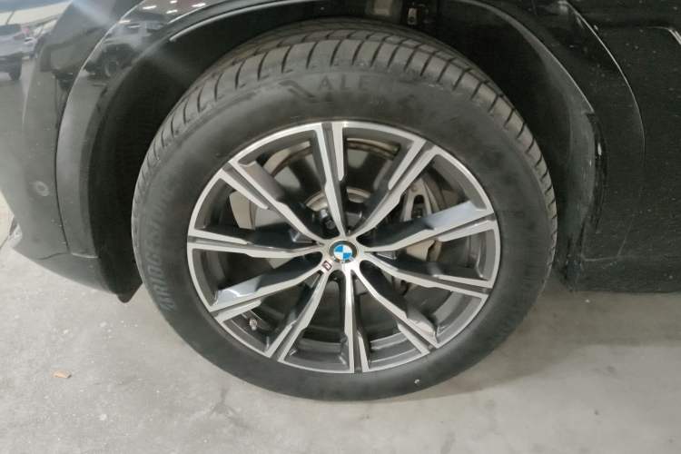 Used BMW X6 2020 xDrive40i M Sport Package Exterior 4