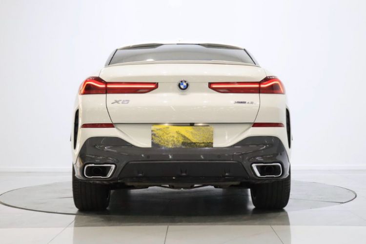 Used BMW X6 2020 xDrive40i Luxury Model with M Sport Package Exterior 4