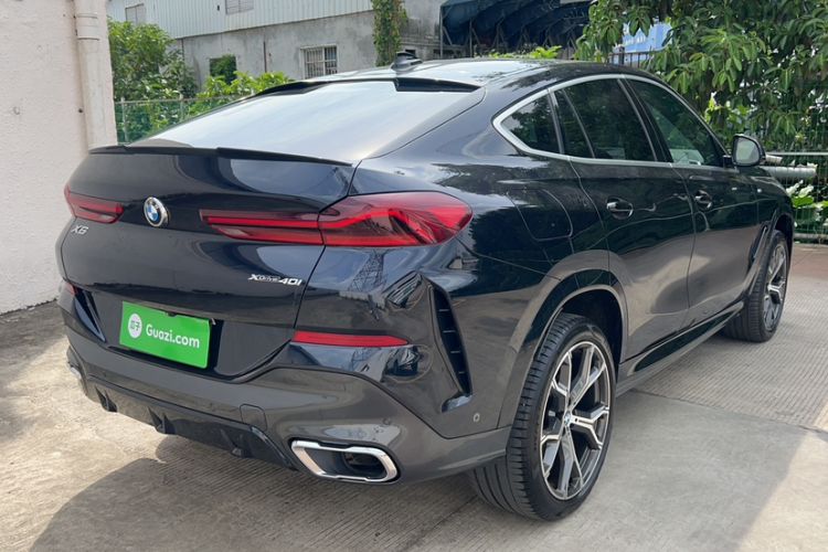Used BMW X6 2020 xDrive40i Luxury Model with M Sport Package Exterior 4